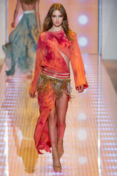 Look 48